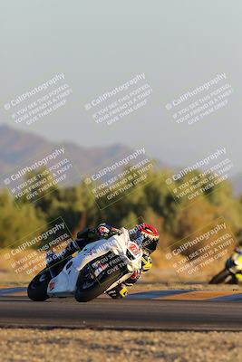 media/Nov-19-2023-CVMA (Sun) [[1f3d1b7ccb]]/Race 18 Supersport Middleweight/